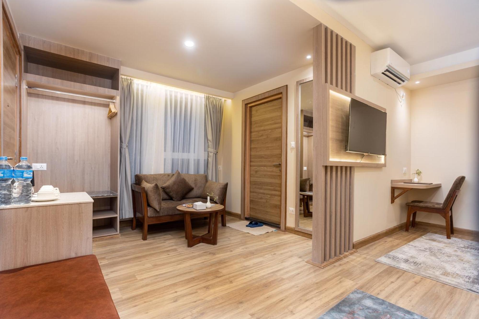 Shuvatara Suites & Spa, Thamel Katmandou Extérieur photo