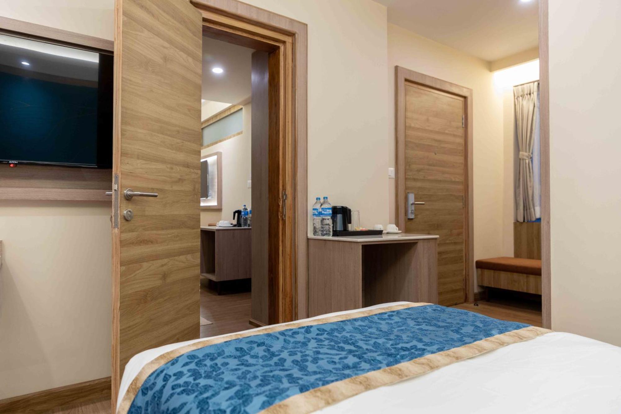 Shuvatara Suites & Spa, Thamel Katmandou Extérieur photo